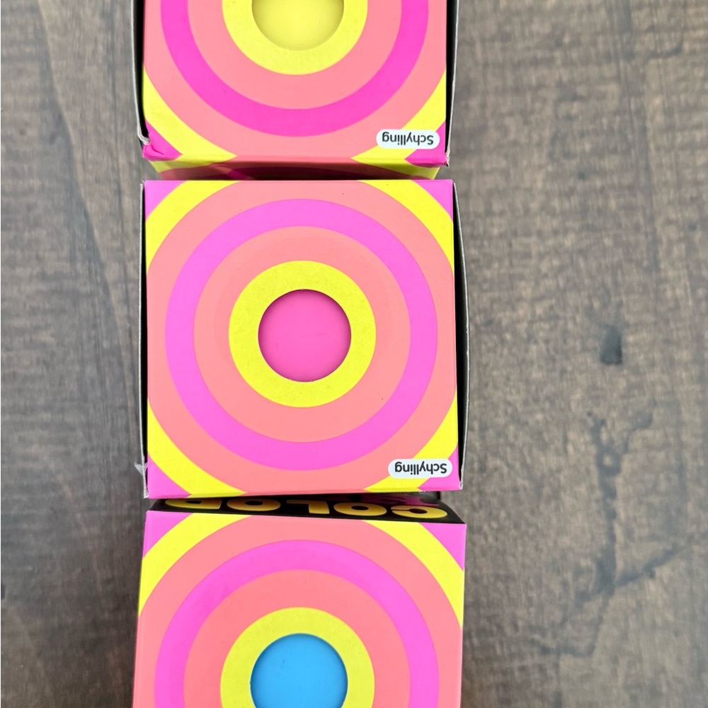 Schylling Color Changing NeeDoh- Pink, Yellow, or Blue